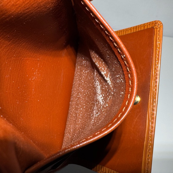 Louis Vuitton Epi Leather Elise Gold Wallet - Picture 13 of 13